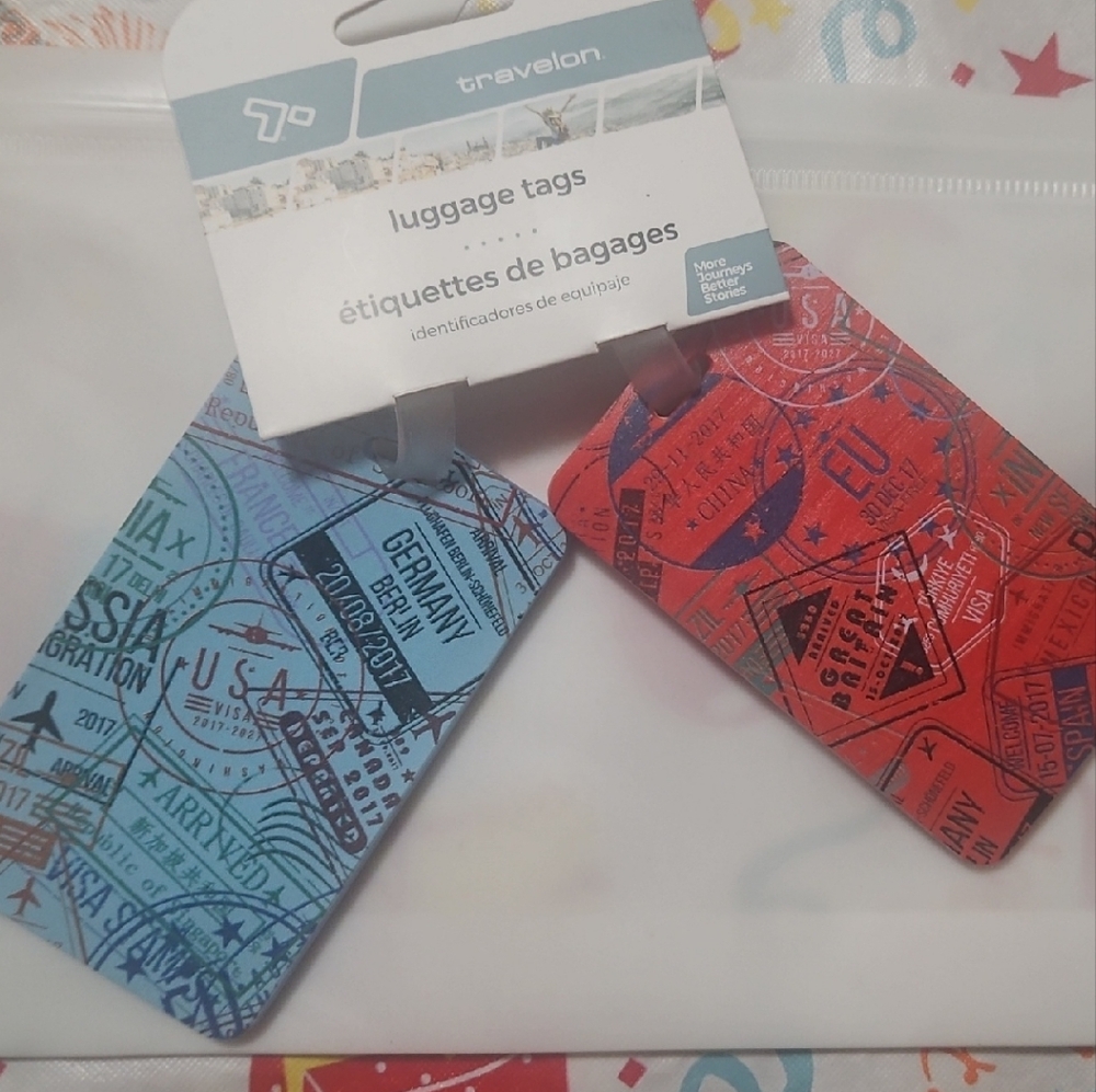 Travelon Vibrant Blue and Red Luggage Tags